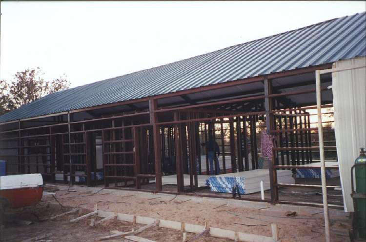 11-29-00a.jpg (750x496; 44 KBytes)