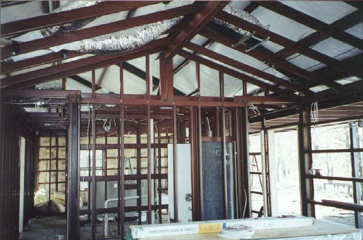 12-08-00b.jpg (750x496; 53 KBytes)