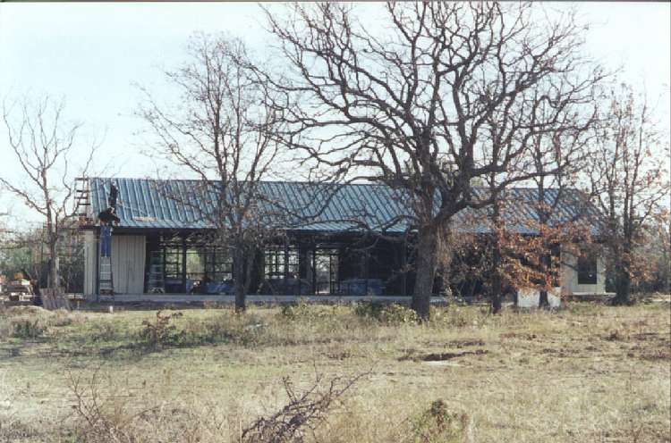 12-08-00c.jpg (750x496; 65 KBytes)